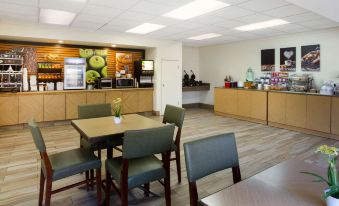 La Quinta Inn by Wyndham Austin Capitol / Downtown