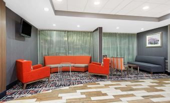La Quinta Inn & Suites by Wyndham DC Metro Capital Beltway