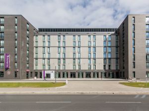 Premier Inn Frankfurt Messe hotel