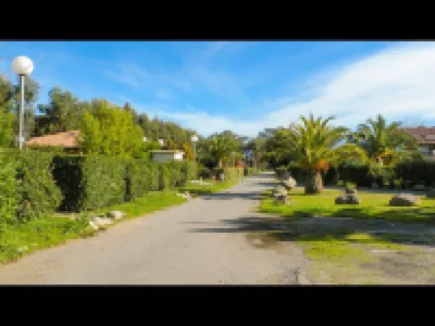 Four Rooms Apartment Ghisonaccia - 150 m from the Beach Hotels in Ghisonaccia