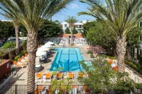 Aloft El Segundo - Los Angeles Airport - Pools