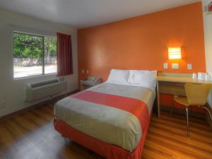 Motel 6 Orlando, FL - Winter Park