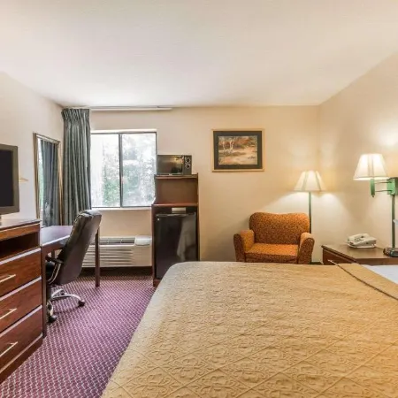 Quality Inn Pell City I-20 Exit 158