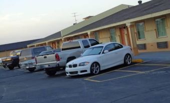 Gateway Motor Inn - Housity