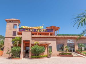 Camino Mexicano Hotel & Resort