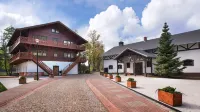 Dworzysko Hôtels à : Walbrzych