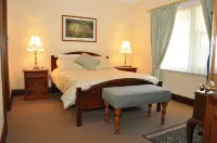 Apartments on Fiedler - 4-Star