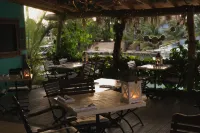 Ocean Breeze Boutique Hotel & Marina - breakfast