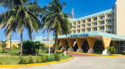 El Viejo El Mar Hotel