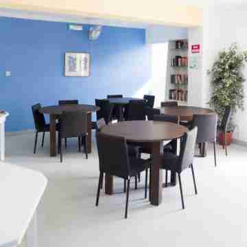 Mavina Hotel & Apartments Dining/Meeting Rooms