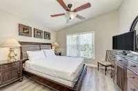 May Specials • Walk to Beach • Pool • Private Sun Deck • New Kitchen