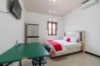 RedDoorz Near Terminal Bubulak Bogor