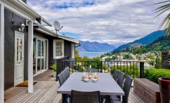 Queenstown House Bed & Breakfast and Apartments