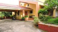The Mango Villa Отели в г. Bhatye
