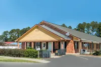 Travelodge by Wyndham Santee Hotels in Santee