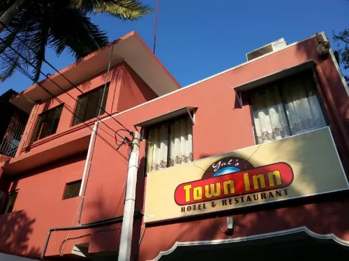 Yal's Town Inn - 2-Star
