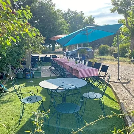 Hotel Carina-Très Grande Piscine-Local à Vélo