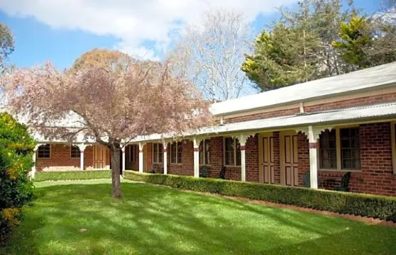 卡靈頓賓館 - 賓根多爾