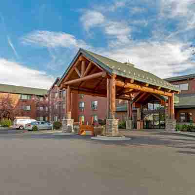 Best Western Plus McCall Lodge  Suites Hotel Exterior