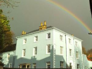 Bove Town House Apartments