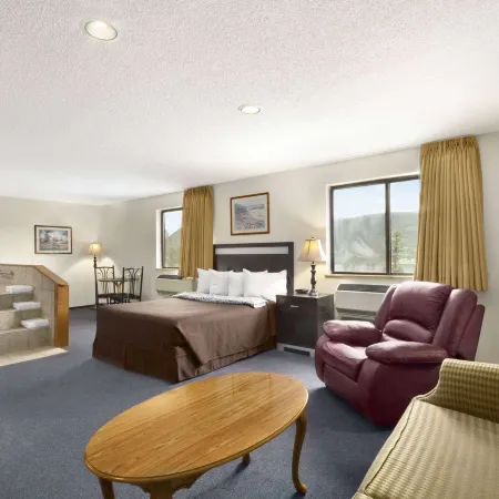 Super 8 by Wyndham Williams Lake BC