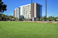 Home2 Suites by Hilton Los Angeles Montebello - parking