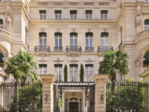 シャングリ・ラ ホテル パリ パリのホテル