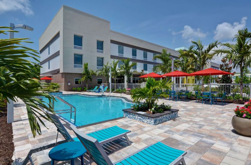 Home2 Suites by Hilton Naples I-75 Pine Ridge Road photo 4