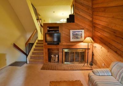 Two-Bedroom Townhouse #200_Primrose Photo