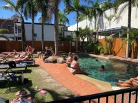 Mumma's Hostel Cairns - Beach