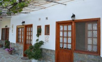 Suitetrails - Dimitras House