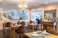 Hôtel Traiteur les Ormes, the Originals Relais Hotels in Barneville-Carteret