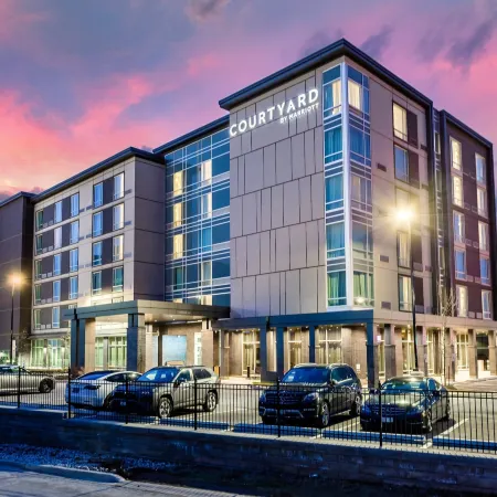 Courtyard Burlington