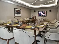 Warwick Ankara Hotels near Birlik
