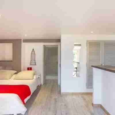 Lou Trelus Rooms