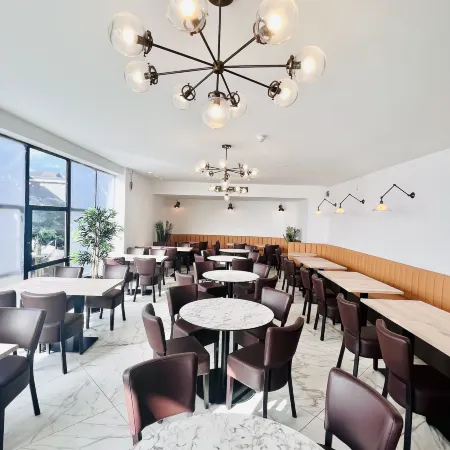 King Solomon Hotel- Golders Green Отели рядом с достопримечательностью «Финчли»