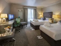 Treacys Oakwood Hotel, Shannon Hotels in Ennis