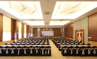 Lorin Syariah Solo Hotel