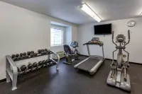 Best Western Plus Woodstock Inn  Suites - Gym