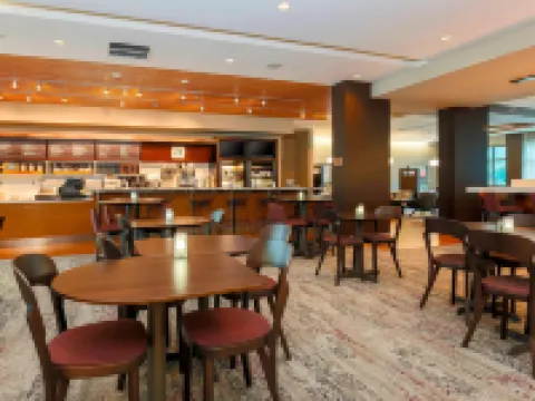 Courtyard San Jose Campbell キャンベルのホテル