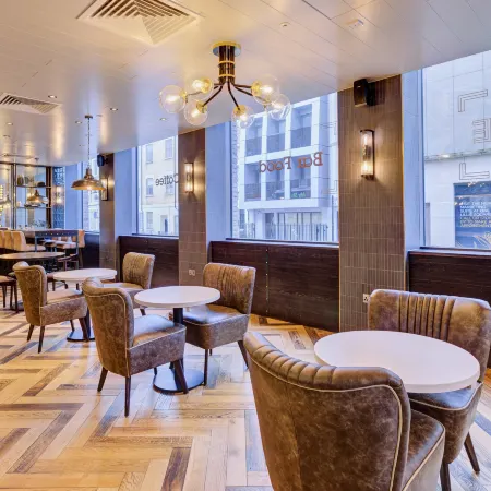 hub by Premier Inn London West Brompton Hotel Отели рядом с достопримечательностью «Фулхэм»