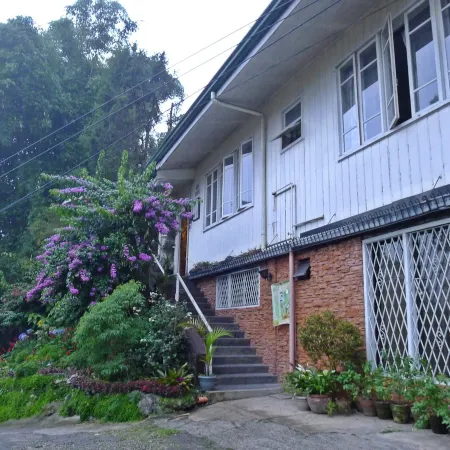 Mountain Lodge Hotel and Restaurant
