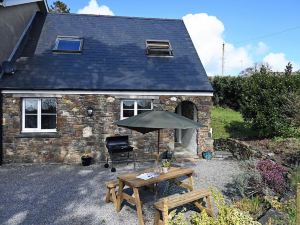 Y Bwthyn - Cosy Cottage with Parking