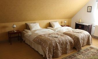 Gamla Brukshandeln Bed&Breakfast