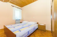 Apartments Marinko Hotels in Kamenmost