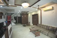 Hotel Holiday Comfort - 800 MTS from Jallianwala Bagh