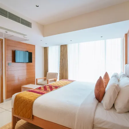 Townbridge Hotels & Suites