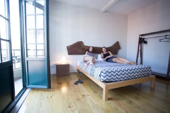 Nice Way Porto Hostel