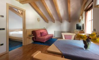 Garni Aritz - Housity
