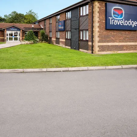 Travelodge Newcastle Whitemare Pool